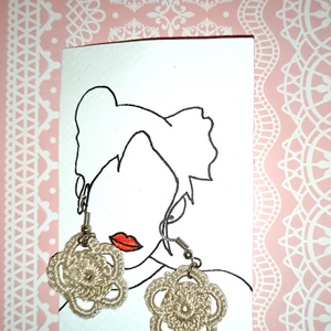 Horgolt kisvirág fülbevaló � finom, természetes báj - ékszer - fülbevaló - lógó fülbevaló - Meska.hu