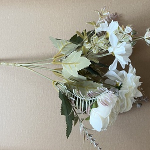 Bazsarózsa, dália csokor fehér - otthon & életmód - dekoráció - virágdekoráció - virágok - virágcsokor - Meska.hu