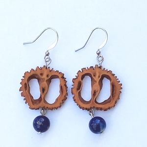 Gyöngyös fekete dió fülbevaló, romantikusan természetes ajándék - ékszer - fülbevaló - lógó fülbevaló - Meska.hu