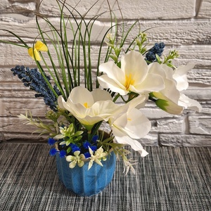 Frézia szerelem kék kaspóban - Meska.hu