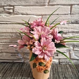 Inkaliliom rusztikus kaspóban - Meska.hu