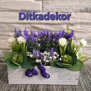  Provence-i álom � Levendulás asztaldísz horgolt szívvel, Otthon & Életmód, Virágdekoráció, Virágdíszek, Asztali virágdísz, Virágkötés, MESKA