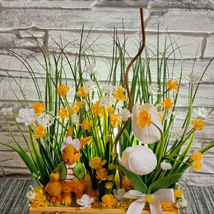 Vintage tavaszi álom � Üde bambusz ládika tulipánnal és hortenziával  - Meska.hu