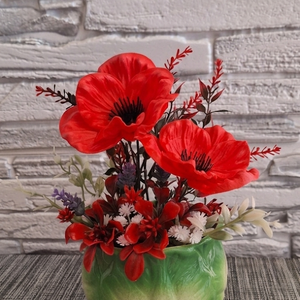 Élethű pipacs asztaldísz kerámia kaspóban � Piros örökvirág dekoráció - Meska.hu