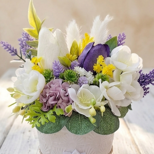 Anyák napi Elegáns- asztaldísz lila és fehér tulipánokkal(15cm magas) - Meska.hu