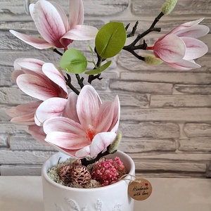 Élethű Magnóliás asztaldísz ezüst mintás kaspóban � Elegáns kézműves virágdekoráció ajándékba(38cm magas) - otthon & életmód - dekoráció - asztal és polc dekoráció - asztaldísz - Meska.hu