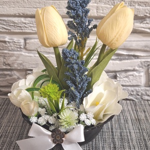 Tulipános asztaldís (15cm magas) - otthon & életmód - virágdekoráció - virágdíszek - virágdísz kaspóban - Meska.hu