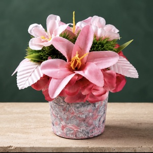 Prémium pink liliomos mini asztaldísz egyedi márványos kaspóban(13cm magas) - Meska.hu