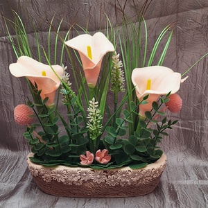 Rózsaszín kála- őszi asztaldísz kézműves kaspóban (20cm magas,25cm széles) - Meska.hu