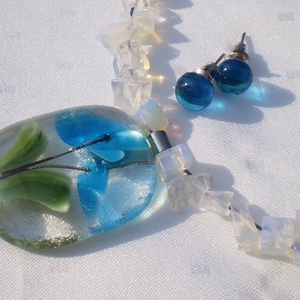 kéknefelejcs üvegékszer szett, ajándék nőknek névnapra, születésnapra. -  - Meska.hu