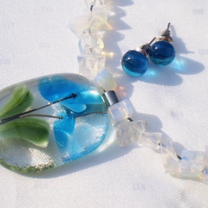 kéknefelejcs üvegékszer szett, ajándék nőknek névnapra, születésnapra. -  - Meska.hu