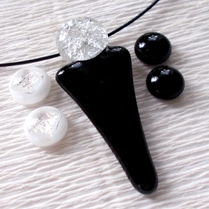 Ezüstös fáklya medál és két pár fülbevaló, karácsonyra, névnapra, születésnapra. -  - Meska.hu