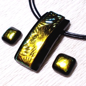 Zöld-arany tüzijáték,  nyaklánc és fülbevaló,  ajándék  nőknek, ballagásra, névnapra, születésnapra. - ékszer - ékszerszett - Meska.hu