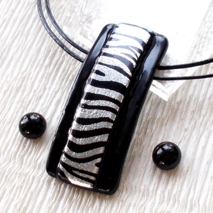 Ezüst-fekete zebra mintával, saját  tervezésű hajlított ékszerszett. - Meska.hu