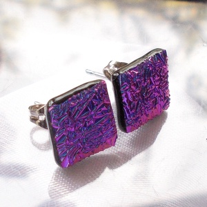Bíborfény dichroic stiftes  fülbevaló, ajándék  névnapra, születésnapra. - ékszer - fülbevaló - Meska.hu