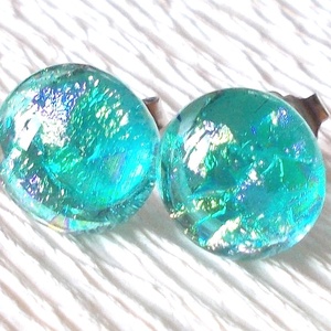 Szivárvány tenger, dichroic fülbevaló, ajándék karácsonyra, névnapra, születésnapra. - ékszer - fülbevaló - pötty fülbevaló - Meska.hu