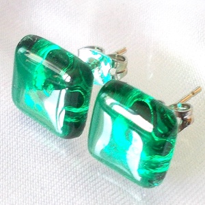 Smaragd üveg fülbevaló, ajándék  névnapra, születésnapra. - ékszer - fülbevaló - Meska.hu
