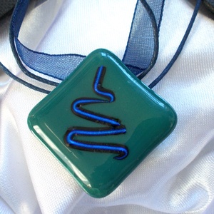 Türkiz-kék fúzió  üvegékszer nyaklánc, ajándék nőknek pedagógus napra, névnapra, születésnapra. - ékszer - ékszerszett - Meska.hu