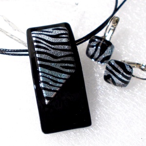 NEMESACÉL! Ezüst-fekete zebra mintával, saját  tervezésű hajlított ékszerszett. - ékszer - ékszerszett - Meska.hu