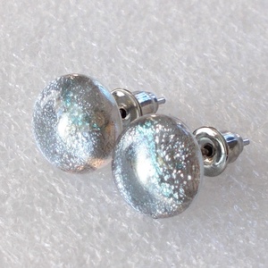 NEMESACÉL! Ezüstös szürke, stiftes  fülbevaló, ajándék  névnapra, születésnapra. - ékszer - fülbevaló - pötty fülbevaló - Meska.hu