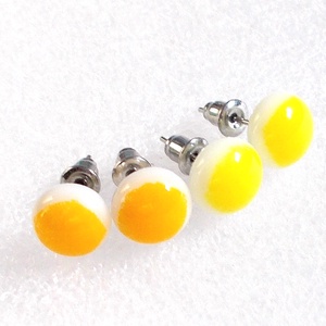 Nemesacél selyem fényű színes fülbevaló csomag, ajándék nőknek, lányoknak. - Meska.hu