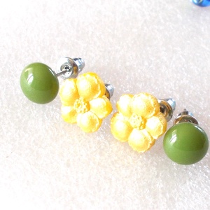 Levendula zölddel fülbevaló páros, ajándék nőknek névnapra, születésnapra.  - ékszer - fülbevaló - lógó fülbevaló - Meska.hu