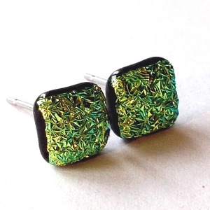 ORVOSI FÉM! Szikrázó arany kocka dichroic  fülbevaló, ajándék névnapra, születésnapra. - ékszer - fülbevaló - pötty fülbevaló - Meska.hu