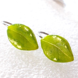  AKCIÓ! Mentalevél kapcsos üveg fülbevaló, ajándék névnapra, születésnapra. - Meska.hu