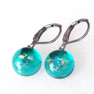 NEMESACÉL! Fényjáték türkizben, fülbevaló, ajándék nőknek névnapra, születésnapra.  - ékszer - fülbevaló - lógó fülbevaló - Meska.hu