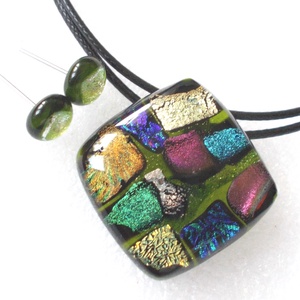 Szivárványos dzsungel, dichroic ékszerszett, ajándék pedagógus napra, születésnapra, névnapra.  - Meska.hu