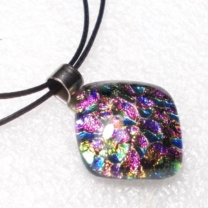 NEMESACÉL! Szivárvány mozaikos dichroic fülbevaló, ajándék nőknek névnapra, születésnapra.  - ékszer - fülbevaló - lógó fülbevaló - Meska.hu