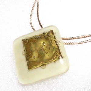 Francia vanília nyaklánc, ajándék névnapra, születésnapra, karácsonyra. - ékszer - nyaklánc - medálos nyaklánc - Meska.hu