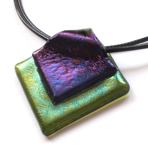 Bíbor-zöld fények nyaklánc, ajándék névnapra, születésnapra. - Meska.hu