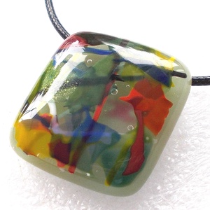 Színes ősz nyaklánc, ajándék mikulás csomagban., Ékszer, Ékszerszett, Ékszerkészítés, Üvegművészet, MESKA