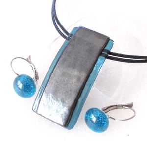 Metálfény tengerkékben nyaklánc és fülbevaló ajándék névnapra születésnapra. - ékszer - ékszerszett - Meska.hu