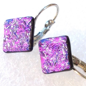 Kékes pink dichroic kocka fülbevaló, ajándék névnapra, születésnapra., Ékszer, Fülbevaló, Lógó fülbevaló, Ékszerkészítés, Üvegművészet, MESKA