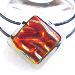 Lángolás dichroic nyaklánc., Ékszer, Ékszerszett, Ékszerkészítés, Üvegművészet, MESKA