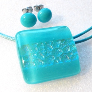 AKCIÓ! Türkizkék csillogás ékszerszett, nyaklánc és fülbevaló, ajándék  ballagásra, névnapra, születésnapra. - Meska.hu