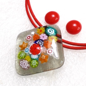 NEMESACÉL! Szürke virágos ékszerszett, nyaklánc és fülbevaló, ajándék  ballagásra, névnapra, születésnapra. - Meska.hu