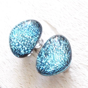 Orvosi fém! Ezüsték dichroic lencsi-kavics stiftes fülbevaló  , ajándék  névnapra, születésnapra., Ékszer, Fülbevaló, Pötty fülbevaló, Ékszerkészítés, Üvegművészet, MESKA