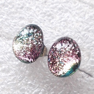 Orvosi fém! Magnólia dichroic kavics stiftes fülbevaló  , ajándék  névnapra, születésnapra. - ékszer - fülbevaló - pötty fülbevaló - Meska.hu