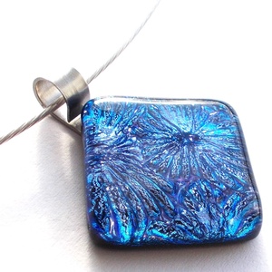 Nemesacél! Csillagok levendula fényben, dichroic nyaklánc. - Meska.hu