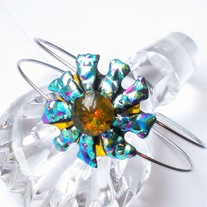 NEMESACÉL! Szivárványos rózsa karkötő, ajándék névnapra, születésnapra. - ékszer - karkötő - kézfej karkötő - Meska.hu