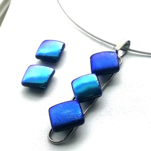 AKCIÓ! NEMESACÉL!  Kék kockák dichroic ékszerszett., Ékszer, Ékszerszett, Ékszerkészítés, Üvegművészet, MESKA