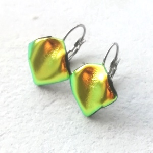 NEMESACÉL! Zöld-arany ragyogás dichroic fülbevaló., Ékszer, Fülbevaló, Lógó fülbevaló, Ékszerkészítés, Üvegművészet, MESKA