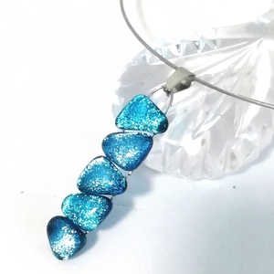  NEMESACÉL!  Ezüstkék kavicsok dichroic ékszerszett. - ékszer - ékszerszett - Meska.hu