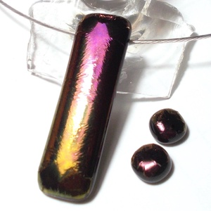 NEMESACÉL!   Aranyló bíborfény nyaklánc és fülbevalóval, névnapra, születésnapra., Ékszer, Ékszerszett, Üvegművészet, Bronzos-bíbor színváltós dichroic üvegből olvasztottam, mely fényhatástól és látószögtől függően mu..., MESKA