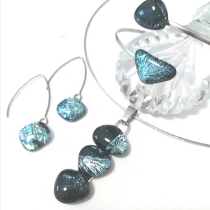 AKCIÓ! NEMESACÉL!  Kék-ezüst kavicsok dichroic ékszerszett. - Meska.hu