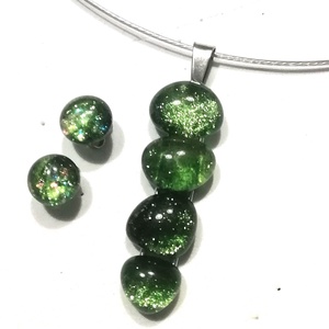 AKCIÓ! NEMESACÉL!  Zöld fények, kavicsos üvegékszer szett. - ékszer - ékszerszett - Meska.hu