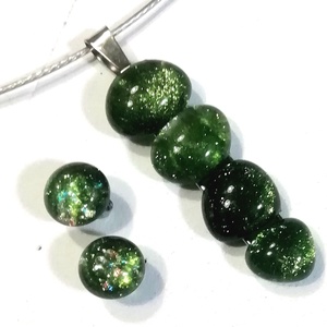 AKCIÓ! NEMESACÉL!  Zöld fények, kavicsos üvegékszer szett. - Meska.hu